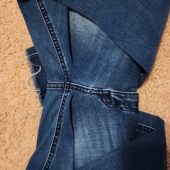 Old Navy Rockstar Jeans - Picture 5 of 11